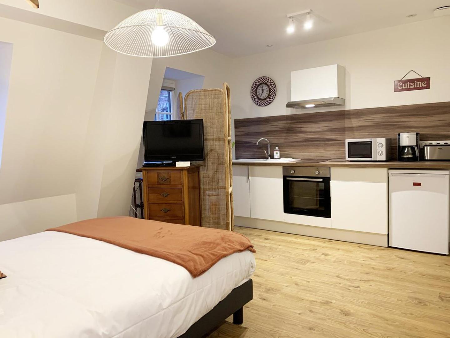Monet - Appartement Pour 2 Personnes ชาร์ตร ภายนอก รูปภาพ